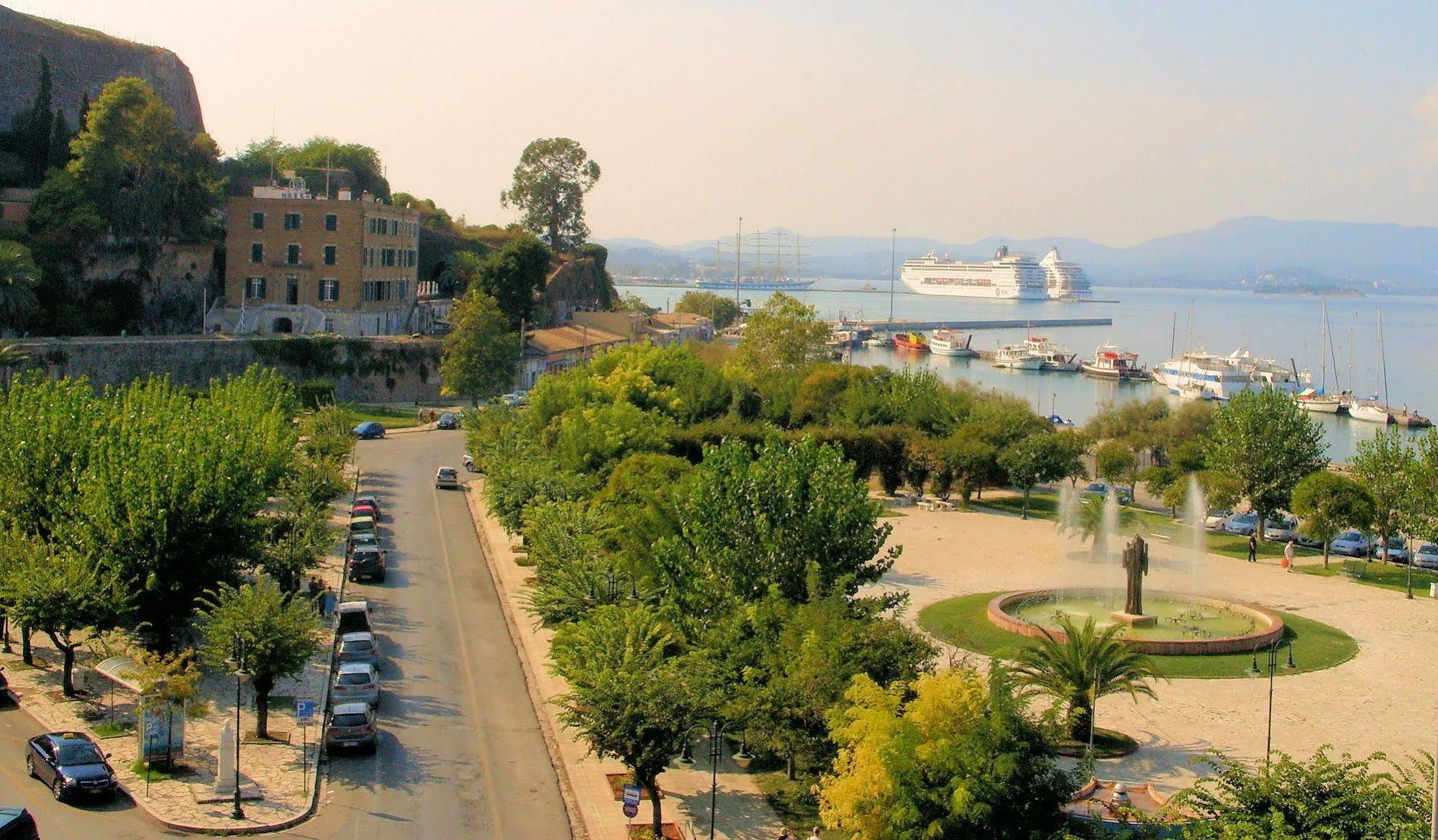 Konstantinoupolis Hotel Corfu  Exterior photo